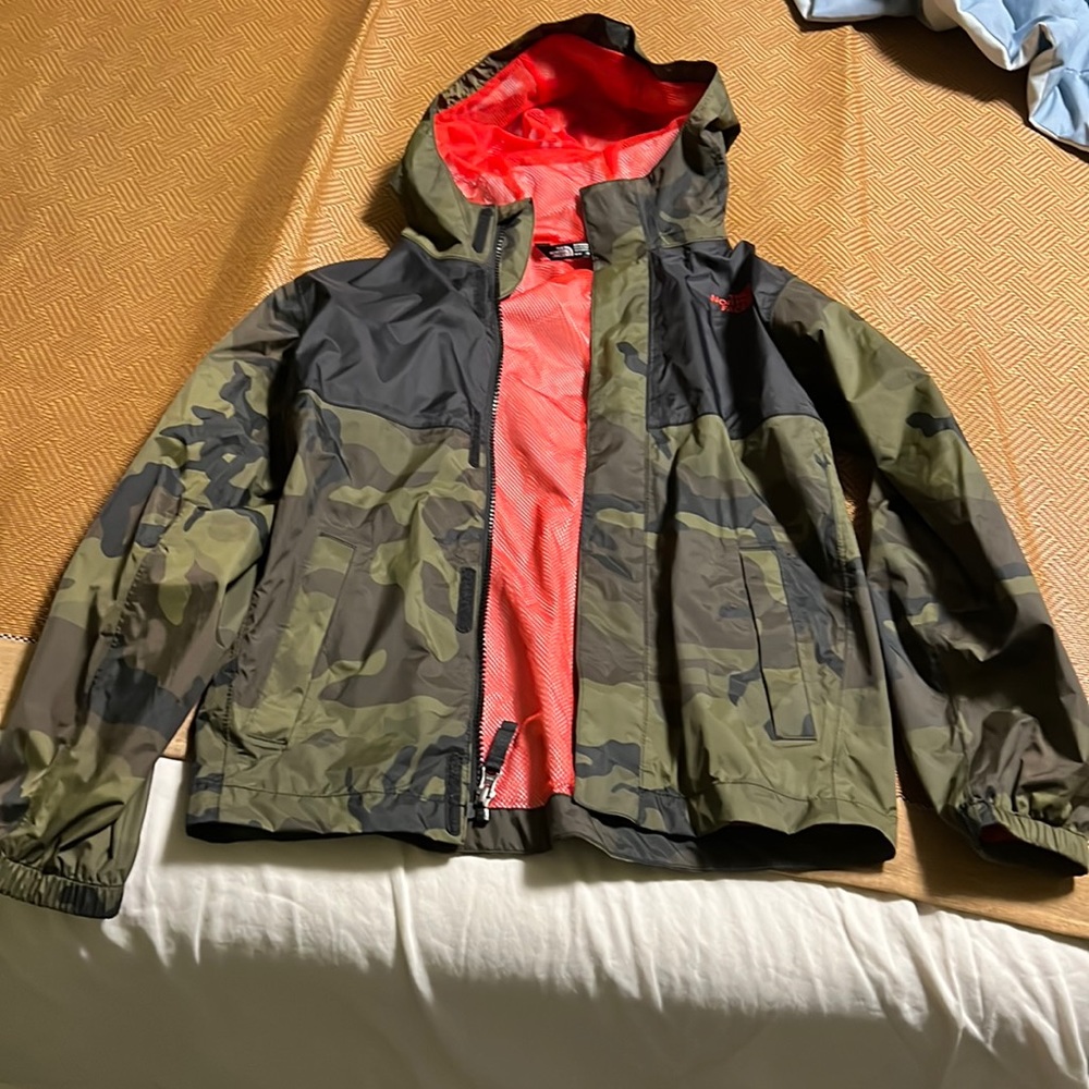 The North Face Boys Windbreaker Size M 10/12